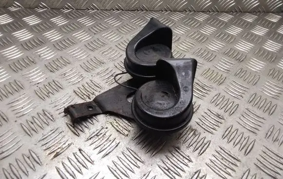 Citroen C4 I Picasso Horn signal E9001157