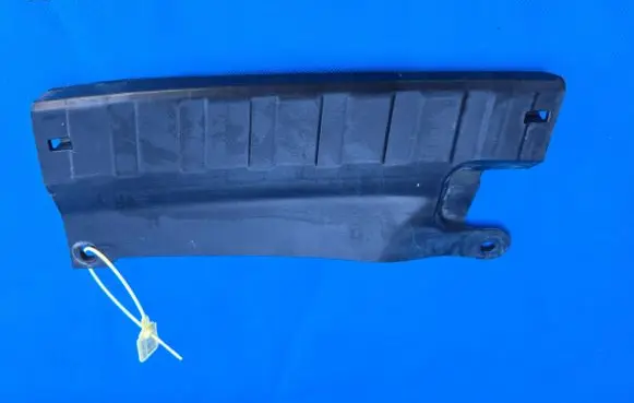 BMW X5 G05 Rear bumper corner part panel trim 7487526