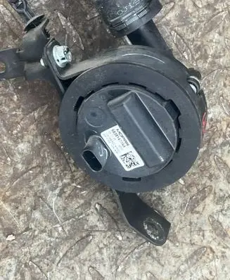 Jeep Grand Cherokee WL Electric auxiliary coolant/water pump 68381477AA