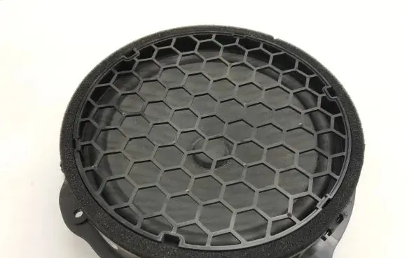 Audi A3 S3 8V Front door speaker 8V0035415