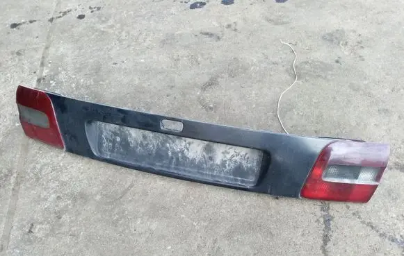 Volvo S40, V40 Tailgate rear/tail lights 30862381