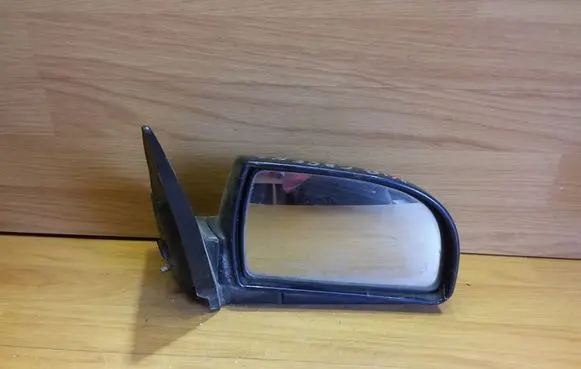 KIA Carens I Front door electric wing mirror E4012192