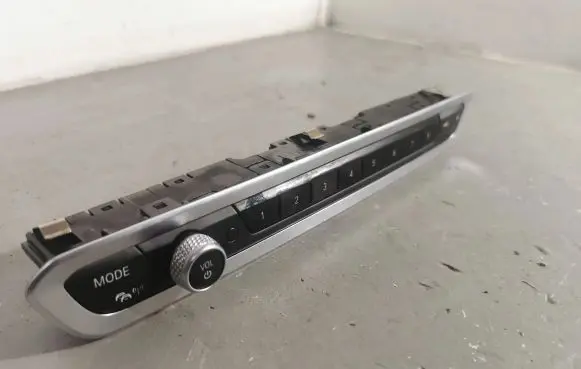 BMW X5 G05 Head unit multimedia control 7949327 900268165004 19B003AP0779