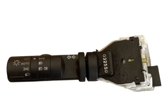 Nissan Qashqai Indicator stalk 14425