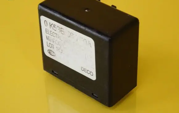 KIA Carnival Wing mirror control module 0K53B667F0A