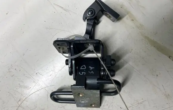 Audi A4 S4 B7 8E 8H Rear door upper hinge