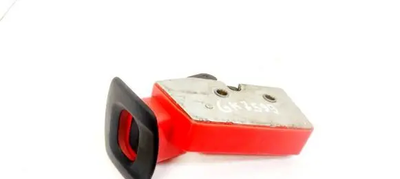 Ford Focus Seat back rest lock catch 