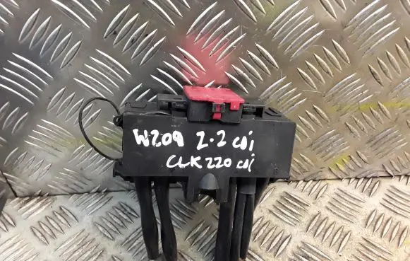 Mercedes-Benz CLK A209 C209 Fuse box set 2035450803 A2035450803