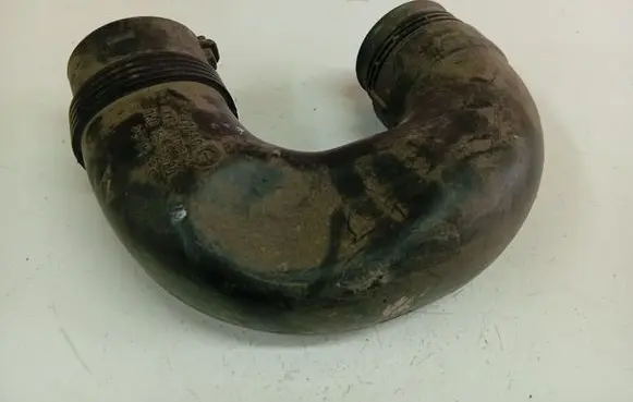 Volkswagen Golf IV Air intake hose/pipe 1K0129618