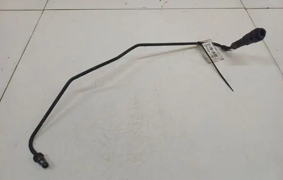 Chrysler Sebring (JS) Clutch pipe/line
