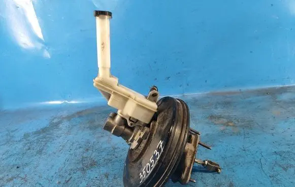 Nissan Juke I F15 Brake booster D72101KD0A
