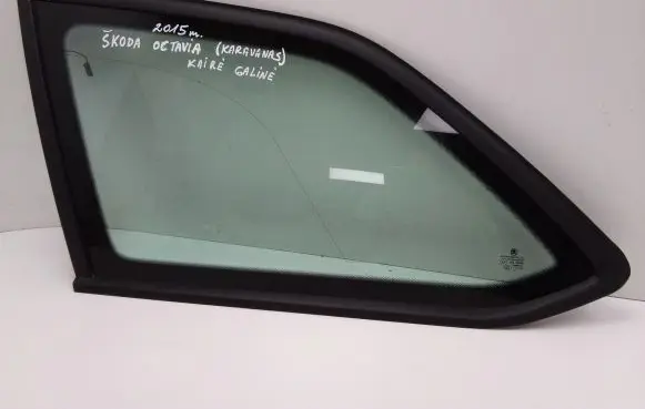 Skoda Octavia Mk3 (5E) Rear side window 43R00048 5E9845297