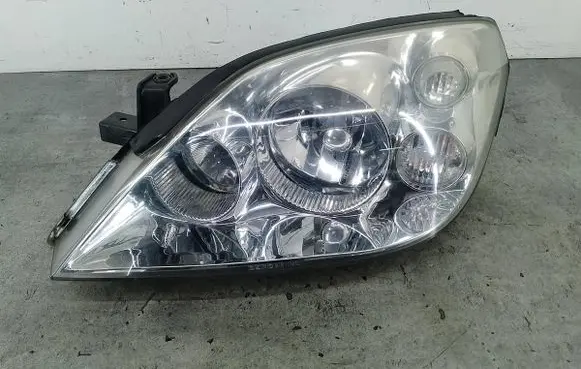 Nissan Primera Headlight/headlamp 2151191L