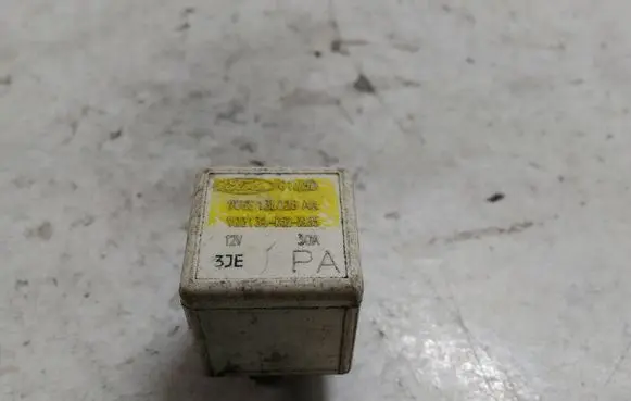 Ford Fiesta Other relay 90GG13L028AA