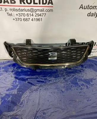 Seat Toledo IV (NH) Front bumper upper radiator grill 6JA853668A