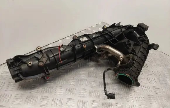 BMW 5 GT F07 Intake manifold 7800088 1211010146 3151
