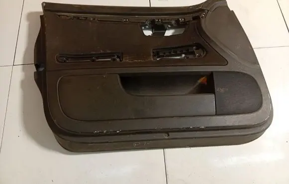 Audi A4 S4 B6 8E 8H Front door card panel trim 8E1867105
