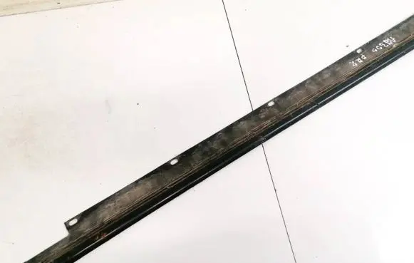 Front door glass trim molding