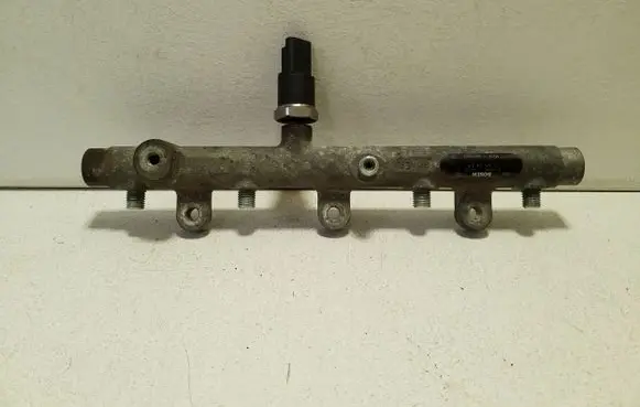 Peugeot 307 Fuel main line pipe 0445214019 0281002283