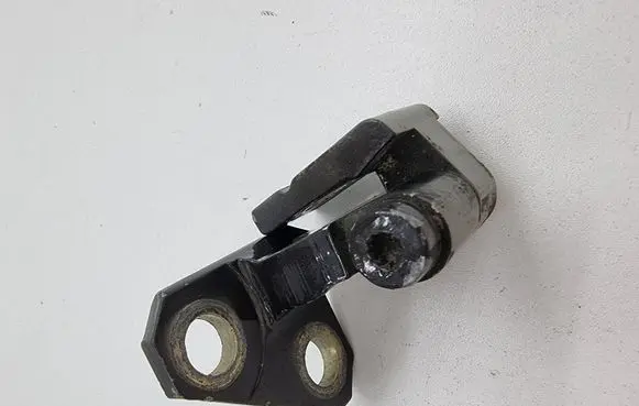 Volkswagen PASSAT B6 Rear door upper hinge 3C4833402A
