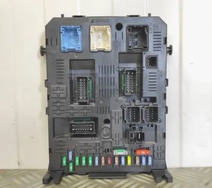 Citroen Berlingo Fuse box set 9812189480 25994246 282901103