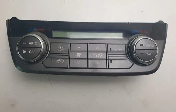 Toyota RAV 4 (XA40) Climate control unit 5590042410