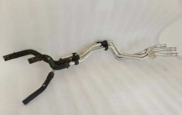 Volkswagen Transporter - Caravelle T5 Engine coolant pipe/hose 7H0819320A 7H0819196 7H0819329
