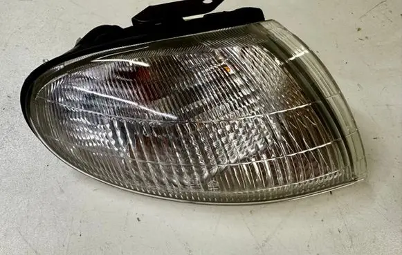Hyundai Lantra II Front fender indicator light 92302290