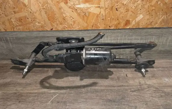 KIA Sportage Front wiper linkage and motor