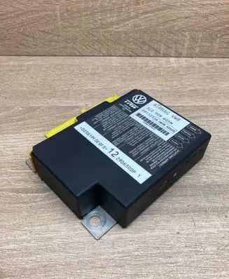 Volkswagen PASSAT B6 Airbag control unit/module 3C0909605M 391125