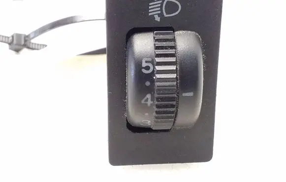 Toyota Corolla Verso AR10 Headlight level height control switch 8415202021 37139