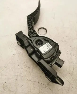 Jeep Grand Cherokee Accelerator throttle pedal 52124785AE