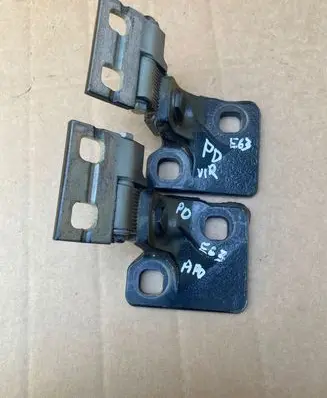 BMW M6 Front door hinges set 7072668 7072670 503025