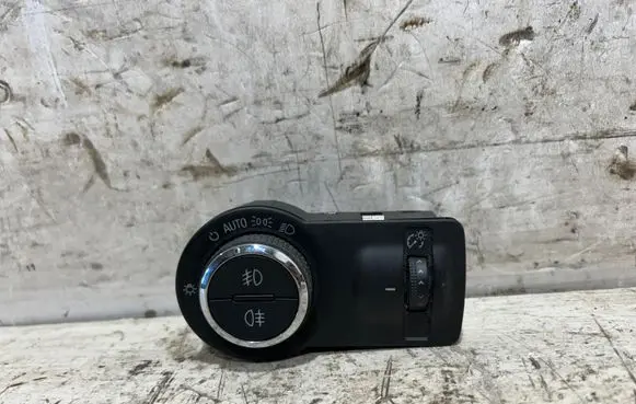 Opel Insignia A Light switch 13268707