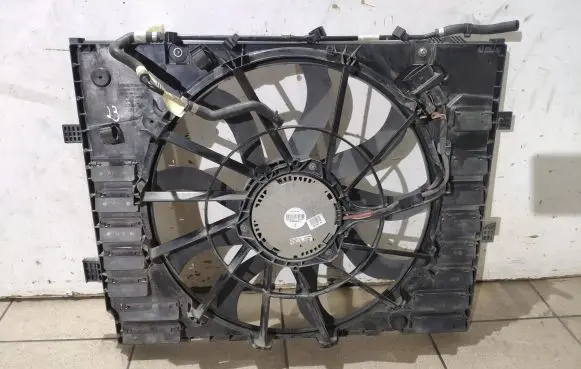 Porsche Cayenne (92A) Electric radiator cooling fan 7P0121207A 7P0121203E
