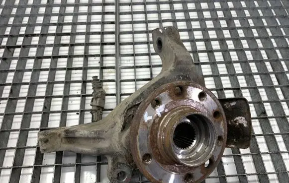 Fiat Croma Front wheel hub spindle knuckle 