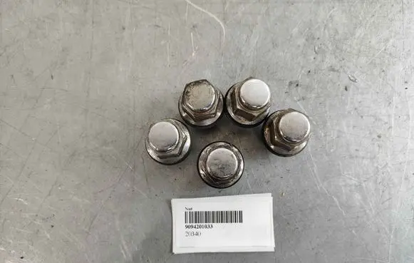 Lexus IS-F Nuts/bolts 9094201033 9008017039