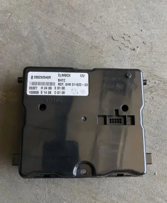 Renault Twingo III Air conditioner control unit module 285252940R