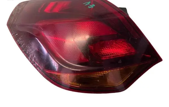 Opel Astra H Tailgate rear/tail lights 1090098