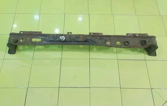 Ford Focus Front bumper support beam 