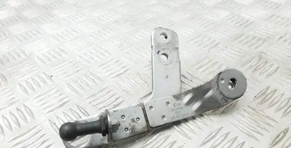 Volkswagen Tiguan Other engine bay part 03L103369G 03L103369C