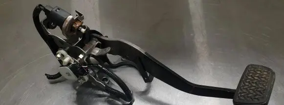 Toyota Yaris Clutch pedal 89510