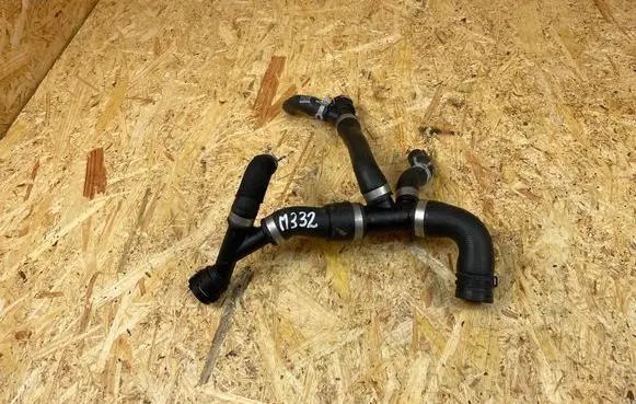 Volvo S60 Engine coolant pipe/hose 32249717