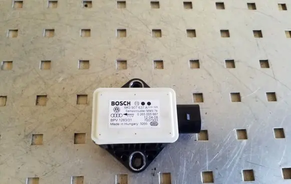 Audi A4 S4 B8 8K ESP acceleration yaw rate sensor 8K0907637A