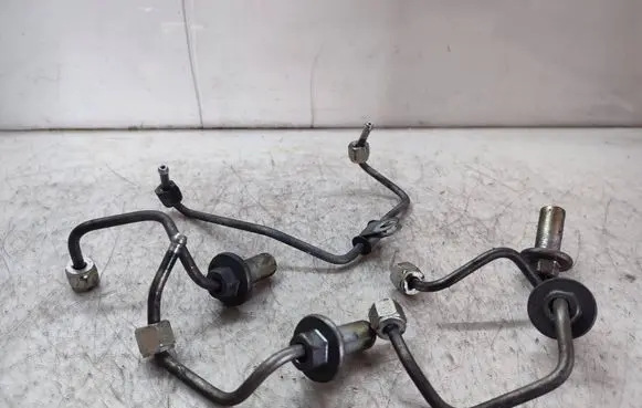 Nissan Navara Fuel line pipe