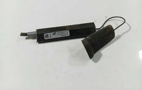 Volkswagen Sharan Antenna control unit 7M3035577