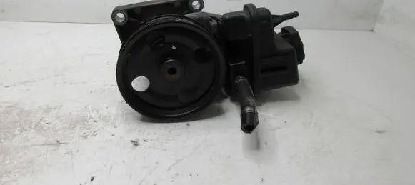 Mercedes-Benz C W204 Power steering pump A0064669201 7693900528
