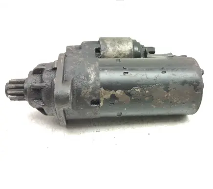 Volkswagen Transporter - Caravelle T5 Starter motor 200703193