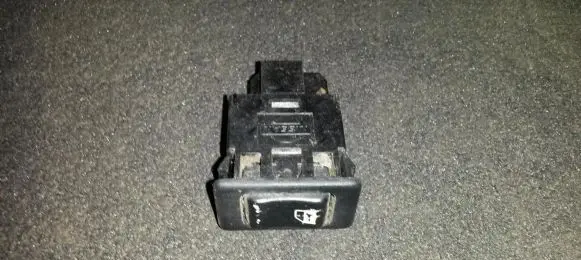 Nissan Primera Electric window control switch Nenustatyta