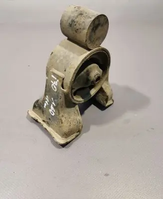 Hyundai i30 Engine mount bracket